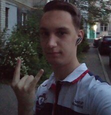 Яша, 21, Донецк (ДНР)