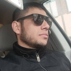 Леонид, 31, Кировск (Мурманская область)