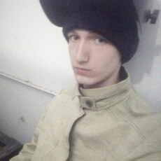 Валерий, 21, Шадринск