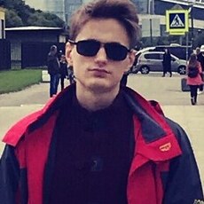 Арсений, 23, Новоульяновск