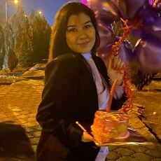 Аня, 22, Любим