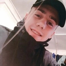 Роман, 22, Бердянск