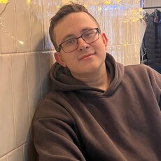 Юра, 24, Сосновка