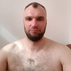 Альберт, 19, Уяр