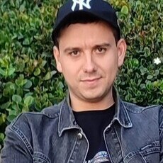 Никон, 28, Лабинск