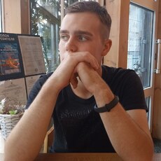 Виктор, 20, Большой Камень