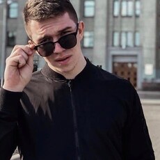 Юра, 25, Азов