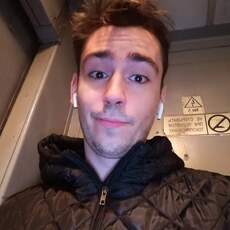 Вениамин, 27, Апрелевка