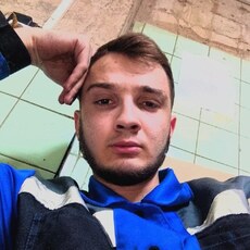 Богдан, 25, Ленинск