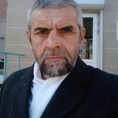 Лёша, 64, Мезень