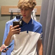 Женя, 18, Горловка