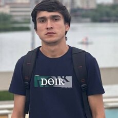 Арсений, 22, Тосно