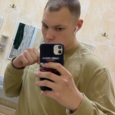 Вадик, 20, Ахтубинск