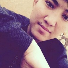 Арсений, 27, Ленинск