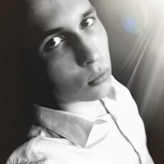 Олег, 26, Артёмовск (ЛНР)