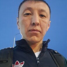 Евгений, 35, Кировское