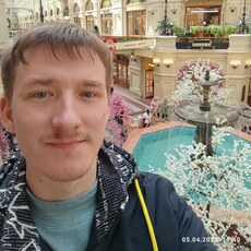 Валера, 26, Красногорск