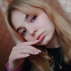 Серафима, 20, Курганинск