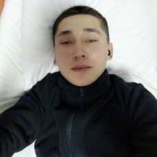 Александр, 29, Снежногорск