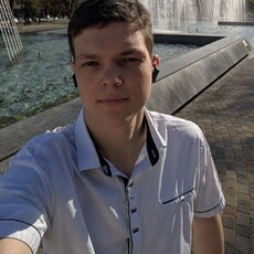 Владлен, 25, Сосновоборск