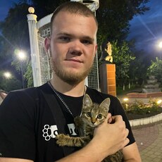 Валентин, 23, Волхов