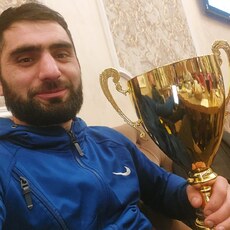 Пётр, 28, Шахтёрск