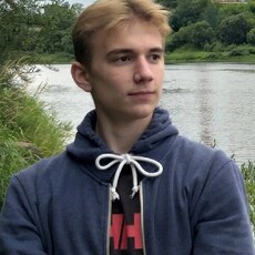 Максим, 19, Барнаул