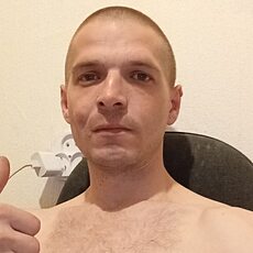 Юлиан, 31, Долинск