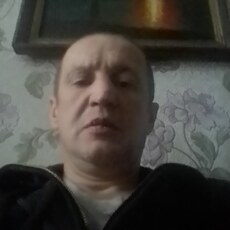 Игорь, 43, Павловск