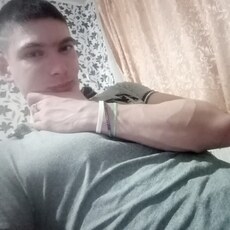 Толя, 28, Рубежное