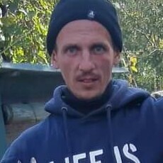 Родя, 41, Докучаевск