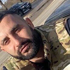 Тимур, 32, Пикалёво