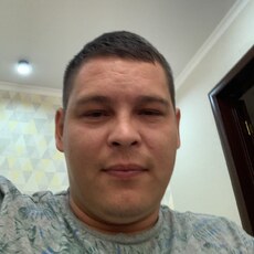Исаак, 34, Пионерский