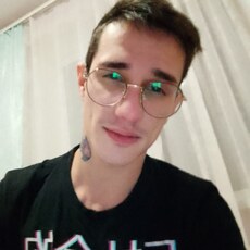 Никон, 26, Любань