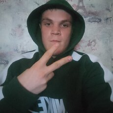 Дмитрий, 22, Белоусово
