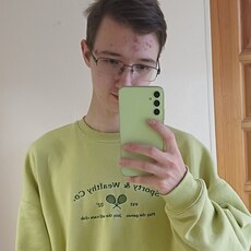 Радомир, 20, Холм
