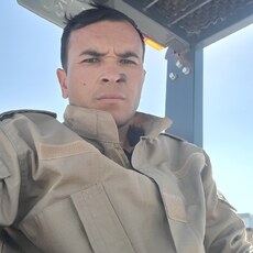 Валентин, 29, Молодогвардейск