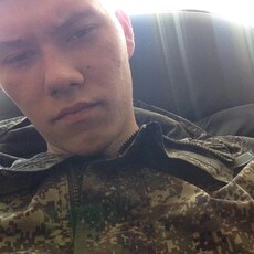 Евгений, 23, Сим
