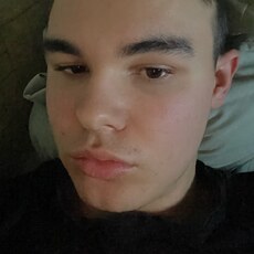 Яша, 22, Лодейное Поле