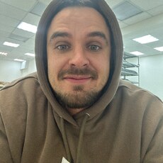 Ринат, 31, Новоаннинский