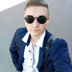Павел, 20, Красногорск