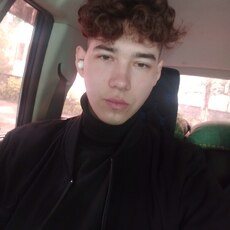 Валерий, 22, Отрадное