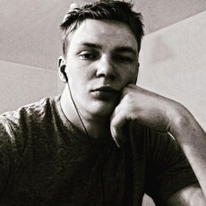Леонид, 23, Шумерля