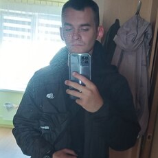 Валера, 23, Волгоград