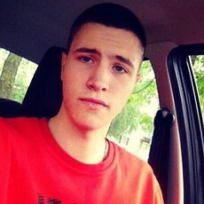 Лаврентий, 29, Макеевка