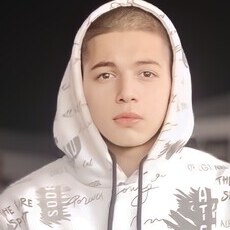 Василий, 20, Джанкой