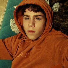 Витя, 21, Назрань