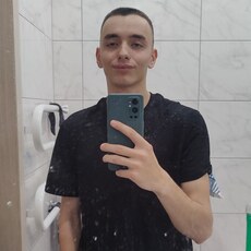 Артур, 22, Кемь