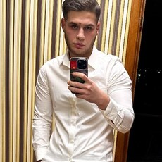 Фёдор, 22, Трёхгорный