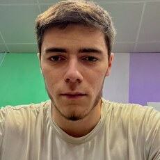 Павел, 21, Лаишево
